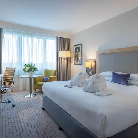 Clayton Burlington Road מלון 4*