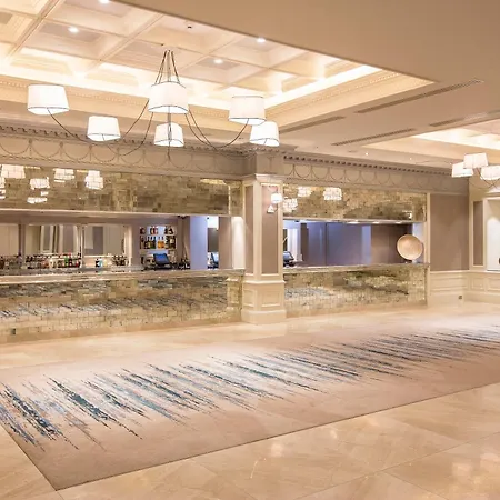 Clayton Burlington Road מלון 4*