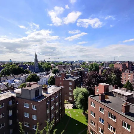 ホテル クレイトン バーリントン ロード