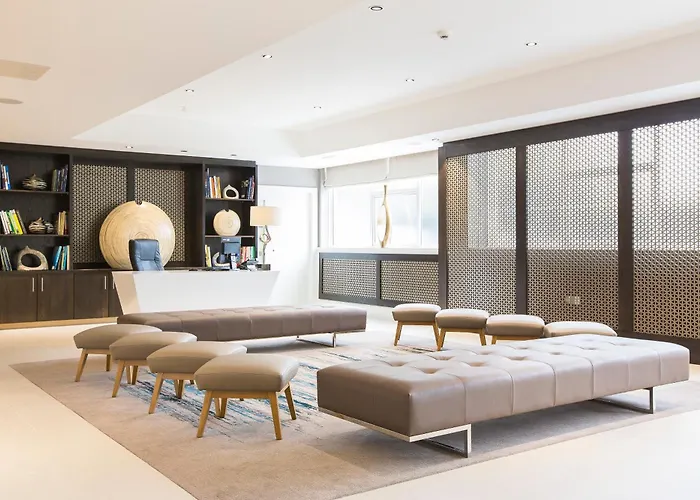 Hotel Clayton Burlington Road