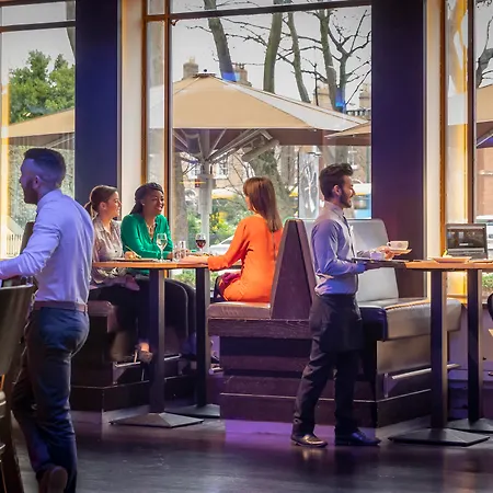 Hotel Clayton Burlington Road