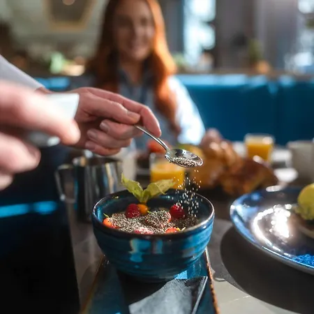 Clayton Burlington Road 4*