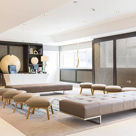 Hotel Clayton Burlington Road