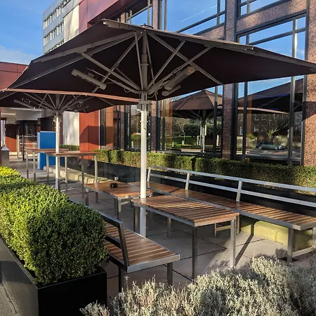 Clayton Burlington Road Hotel 4*