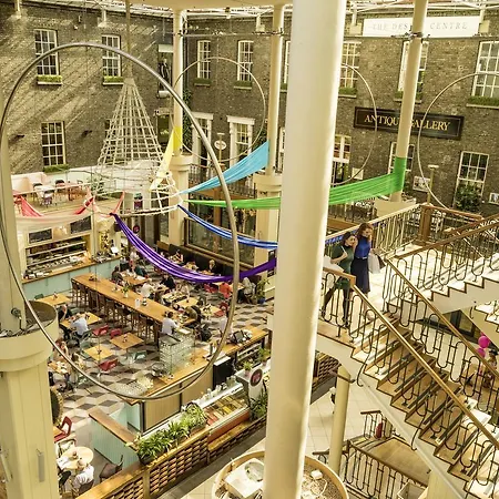 Clayton Burlington Road Hotel 4*