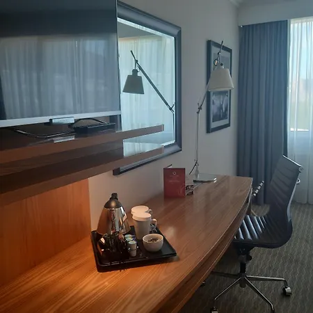 Clayton Burlington Road 4* Δουβλίνο