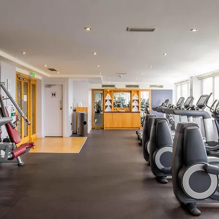Clayton Burlington Road 4* Δουβλίνο